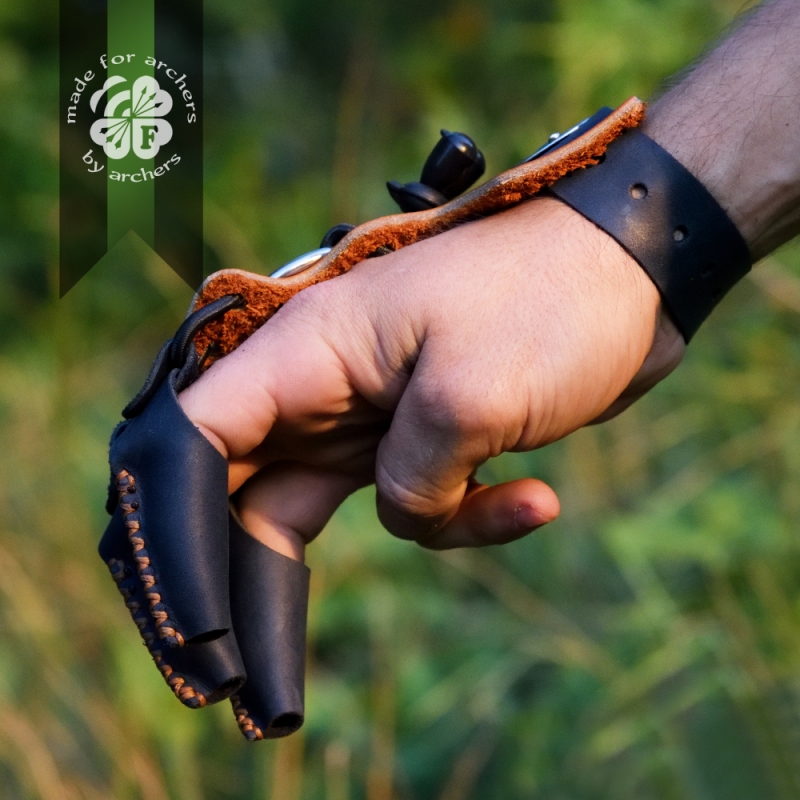 Защитная перчатка для стрельбы из лука